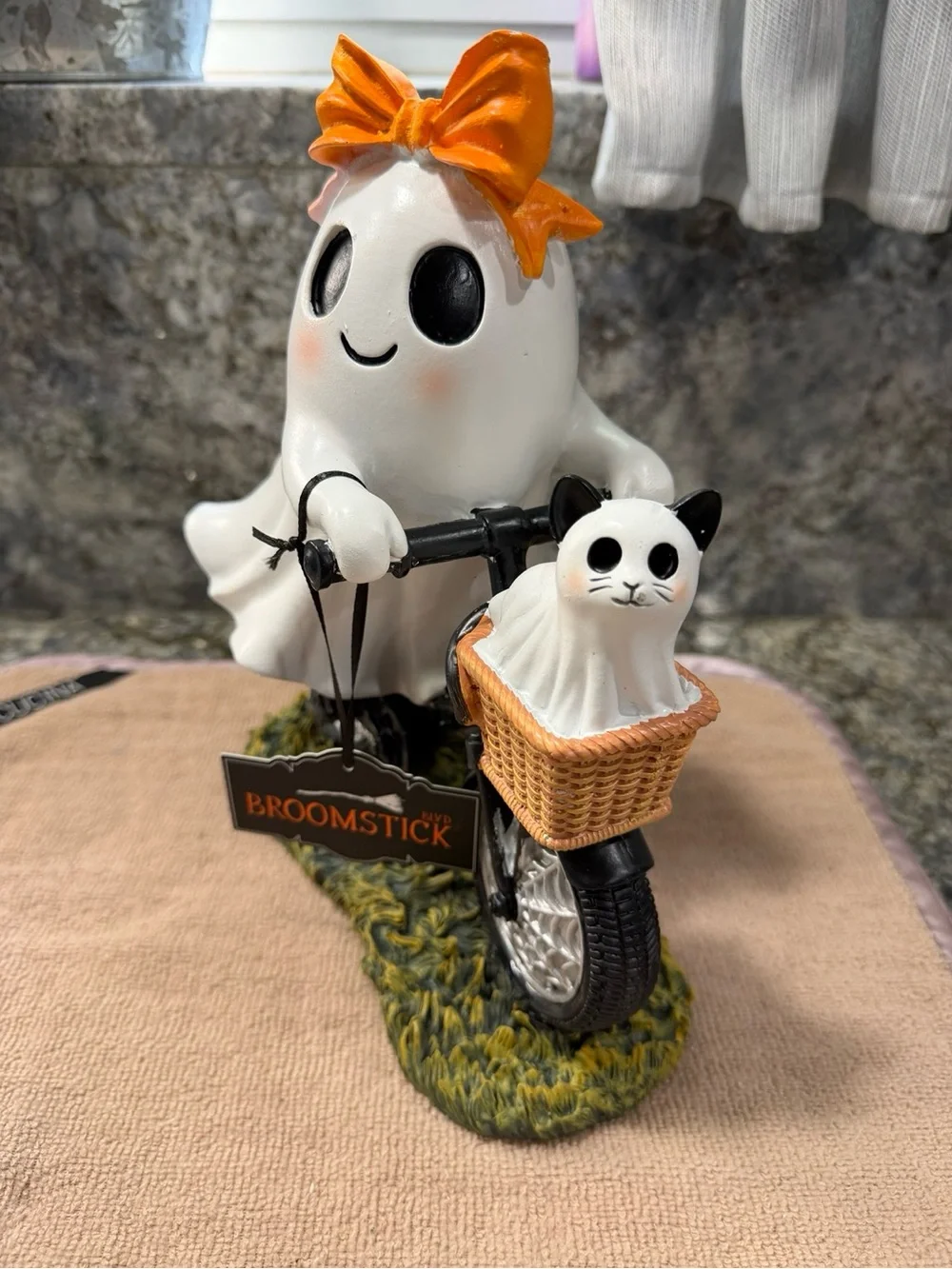 NWT Broomstick Blvd Ghost on Bicycle w/ Ghost Cat Halloween Figurine 10”